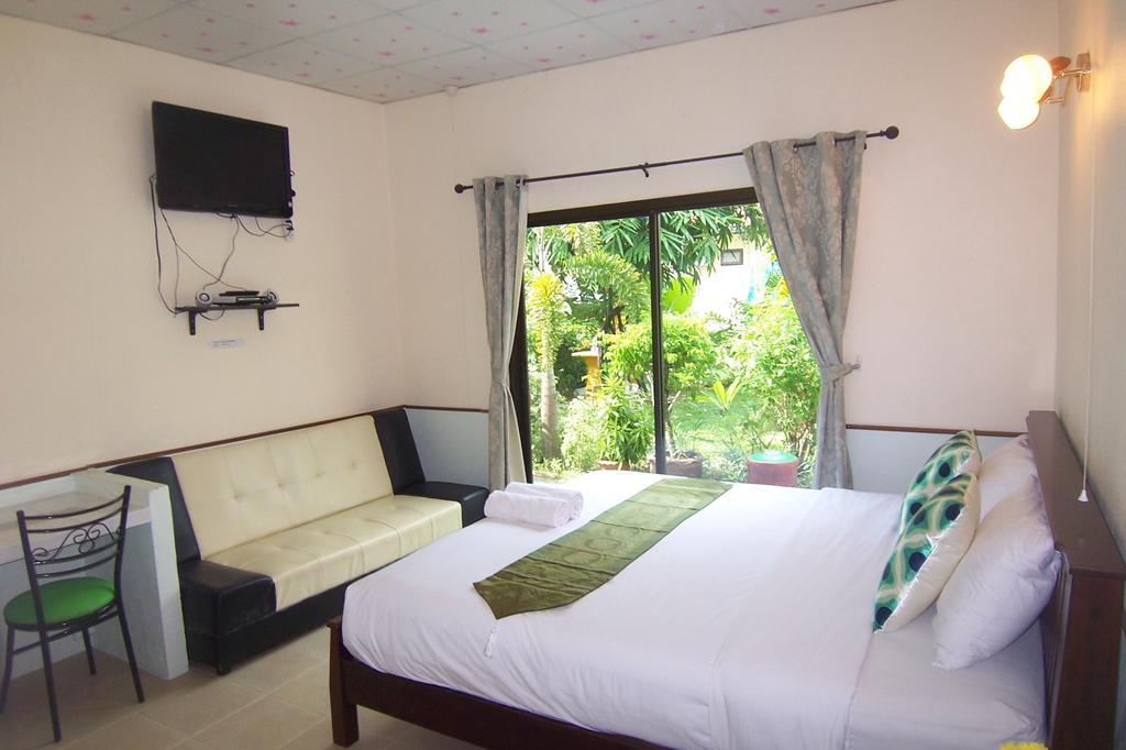 Phuket Airport Overnight Hotel Nai Yang Phòng bức ảnh