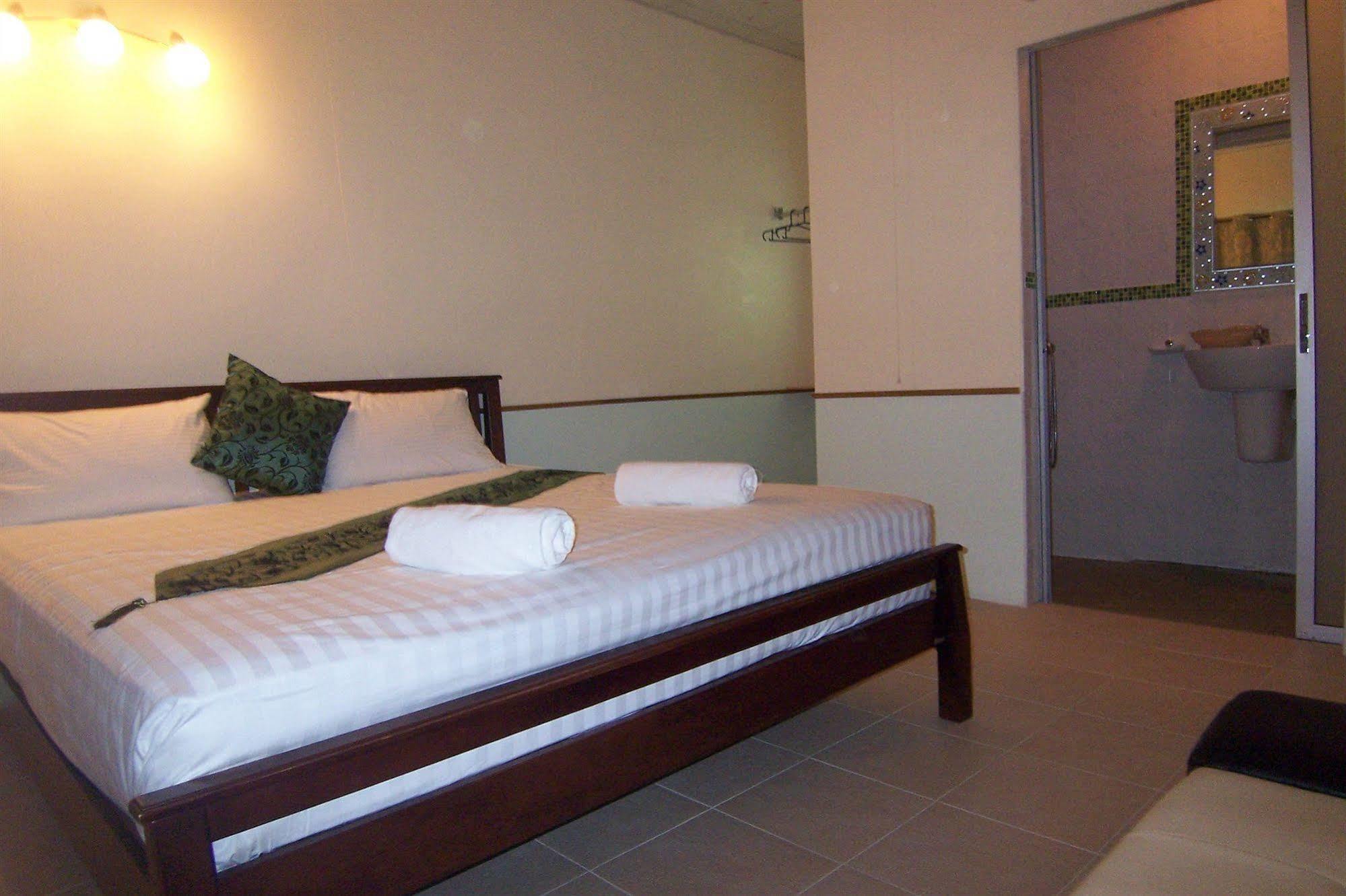 Phuket Airport Overnight Hotel Nai Yang Ngoại thất bức ảnh